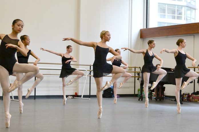 Motor Control. The International Journal for the Multidisciplinary Study of Voluntary Movement, Vol. 24, 2020, Issue 3