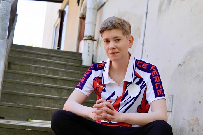 Familj? Ja stor! Om lesbiska fotbollstjärnor och tystnadskultur