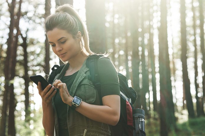 Hiking with an app: Technology in everyday movement culture