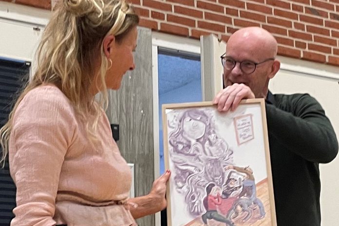 Helle Winther, lektor på Institut for idræt og ernæring, Københavns Universitet modtager pris for hendes forskning og formidling om idræts- og bevægelsespædagogik