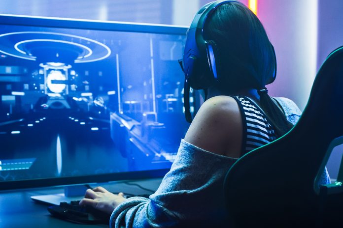 When the Voice Reveals the Body: Embodiment and Barriers in Esports