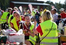 Voluntarism in Swedish sport management; the pros, the cons, the risks