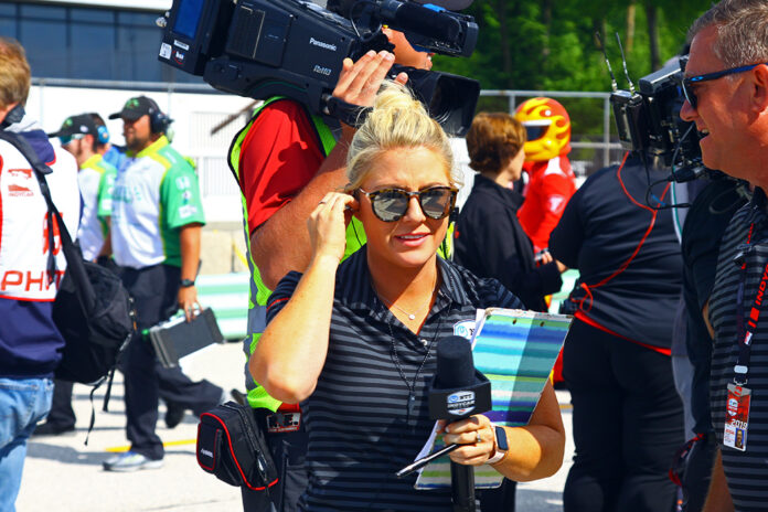 The multiple and coexisting lives of sports journalism