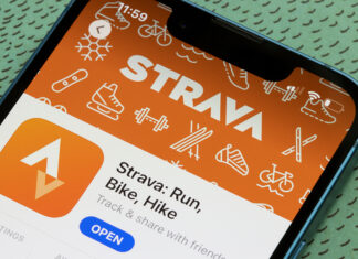 From Kilometers to Kudos: A Study of Runners’ Online Interaction on Strava