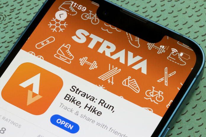From Kilometers to Kudos: A Study of Runners’ Online Interaction on Strava